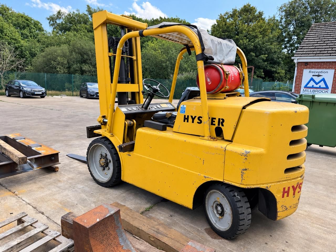 Hyster forklift, Millbrook Precision Engineering, Clay Cross